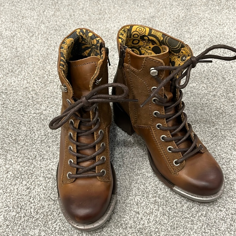 Fly London Heeled Boots